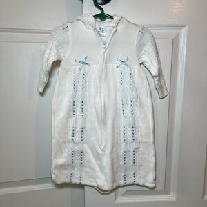 RN Made in Portugal White & Blue Knit Baby Sack. Size New Born?